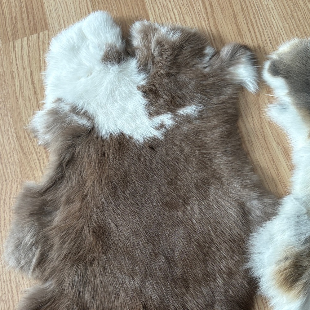 #0191 Pair Brown Gray White Rabbit Fur Pelts Craft Supply - Picture 2 of 3